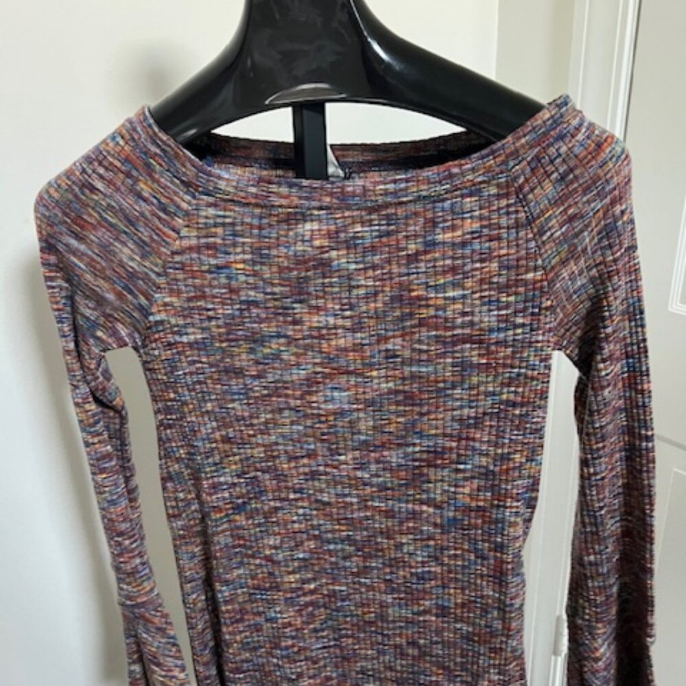 Anthropologie Akemi + Kin Bell Sleeve Sweater size S - Picture 2 of 4